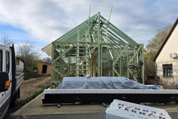 576671078_122150401700864124_8821118006620369943_n